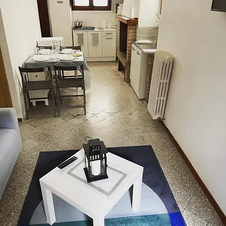Il Vicolo Apartment *